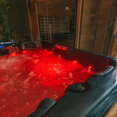 O Temps Suspendu Centre Sauna Et Jacuzzi דירה ריימס